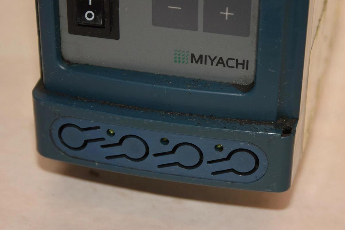 Used MIYACHI WELTOUCH Controller CT-110B CT110B CT-110B-00-18 *missing bottom keypad*
