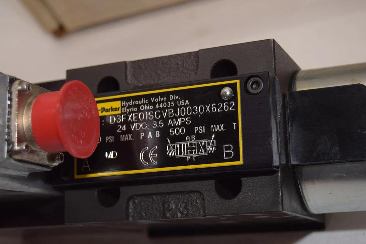 PARKER D3F D3FXE01SCVBJ0030X6262 24vdc 3.5a Prop Directional Control Valve NEW
