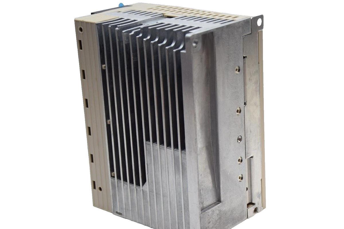 Used HCFA SV-X3EB150A-A2 SVX3EB150AA2 1.5kw Servo Drive 200-240v