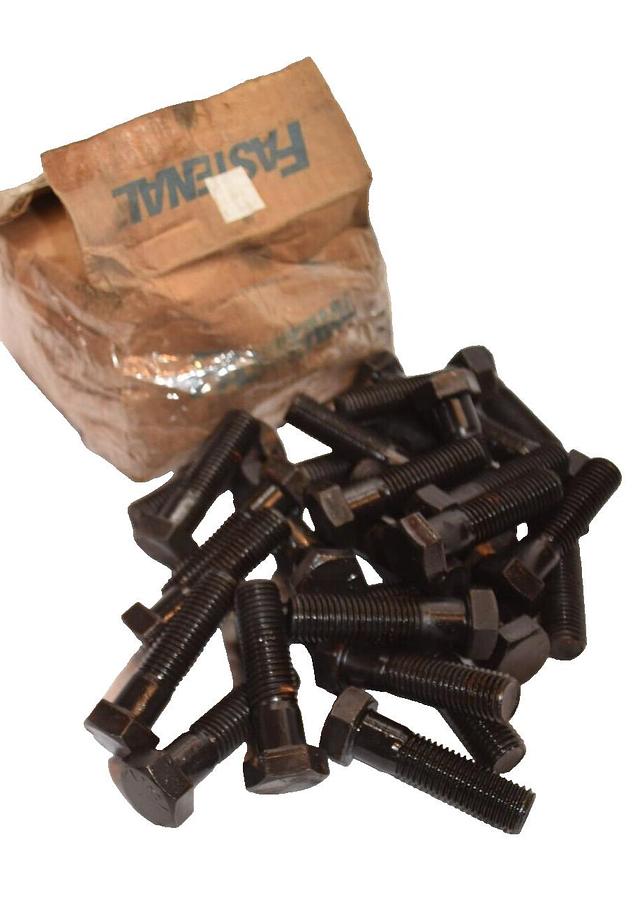 (NEW - Box of 29) FASTENAL 7/8-9 x 3-1/4 P5 Grade 5 Hex Cap Screw