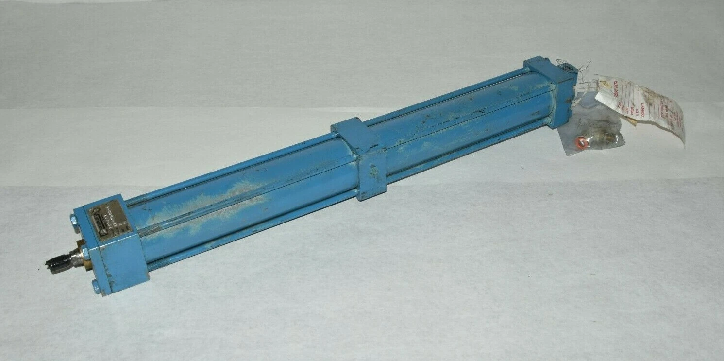 Refurbished LYNAIR INC. AD-2B02-6 AD2B026 2" Bore 6" Stroke Pneumatic Cylinder