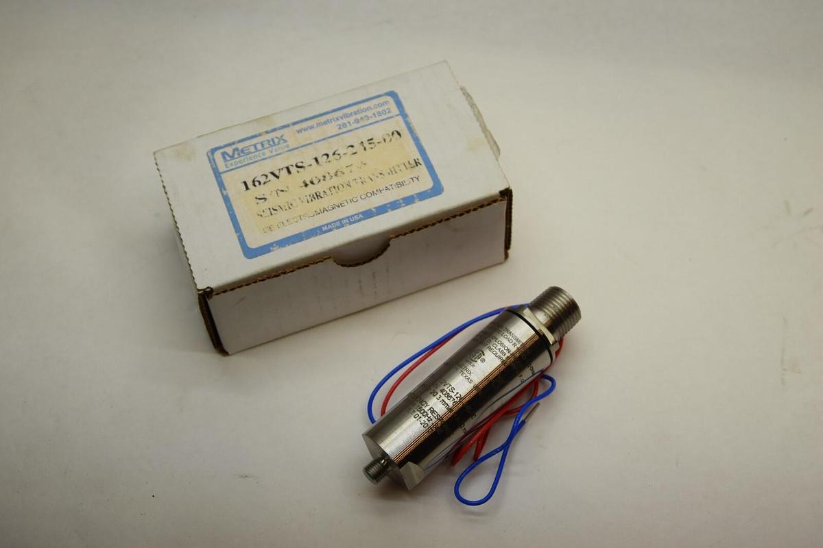 New, METRIX VIBRATION Transmitter 162VTS-126-2-4-5-0-0, 126: 0.8 IPS