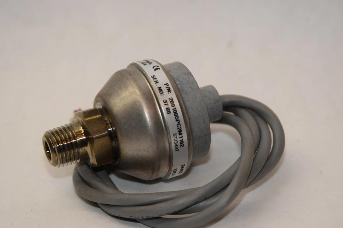 (NEW) SETRA 2091005PC2M1102 -14.7-5 psig 24Vdc Pressure Transducer