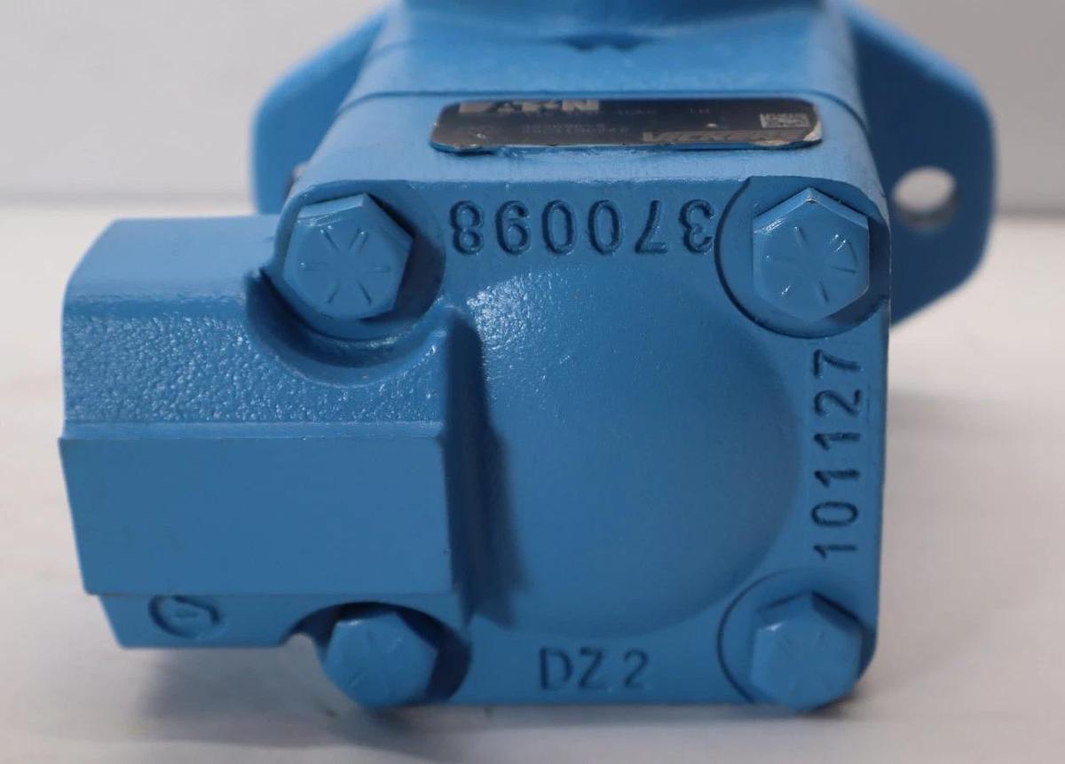 Vickers EATON Hyd Vane Pump V10 1P6P 1D20 LH V101P6P1D20 V101P6P1D20LH (NOS)
