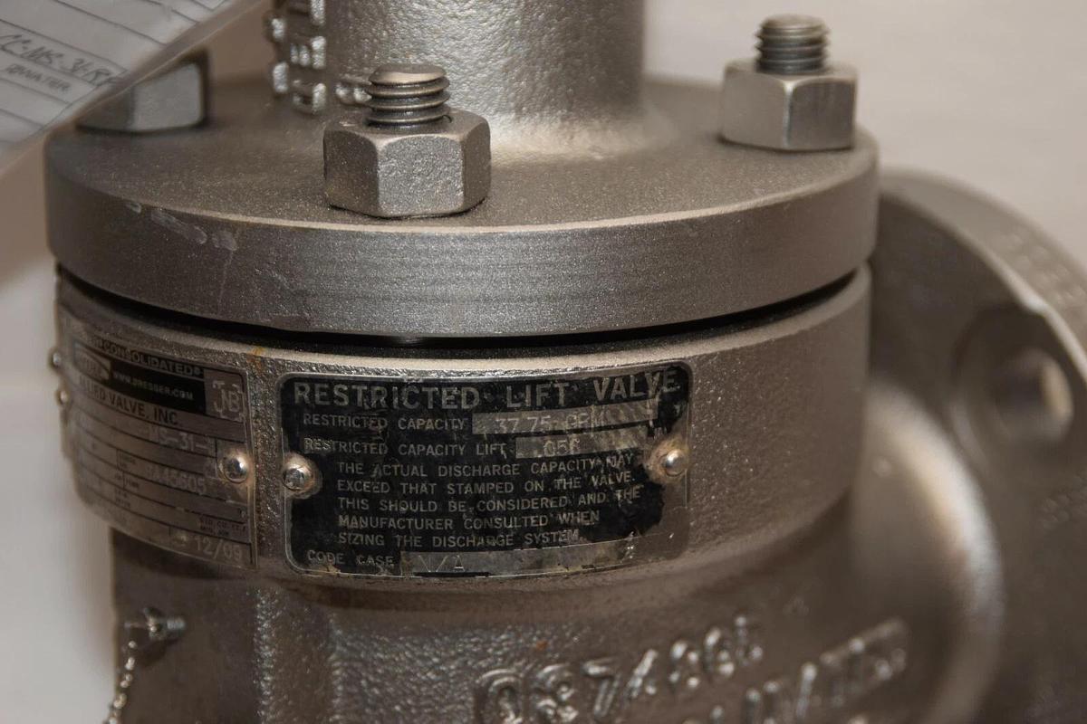 DRESSER 1905DC-2-CC-MS-31-RF-LA 1" 125psi 37.75 GPM Flanged Relief Valve