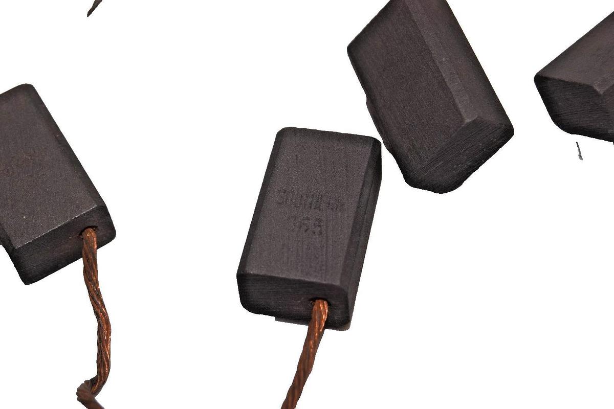 Southern Carbon Motor Brush Brushes 965  1-1/4"x3/4"x1/2"  (Lot of 4 - New)