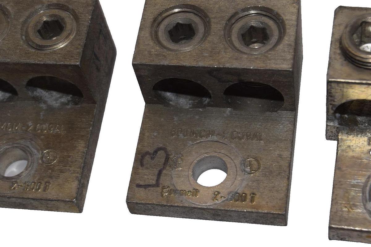 Used Panduit LAM2A 600V One-Hole Two Barrel Mechanical Lug Connector (Lot of 3)