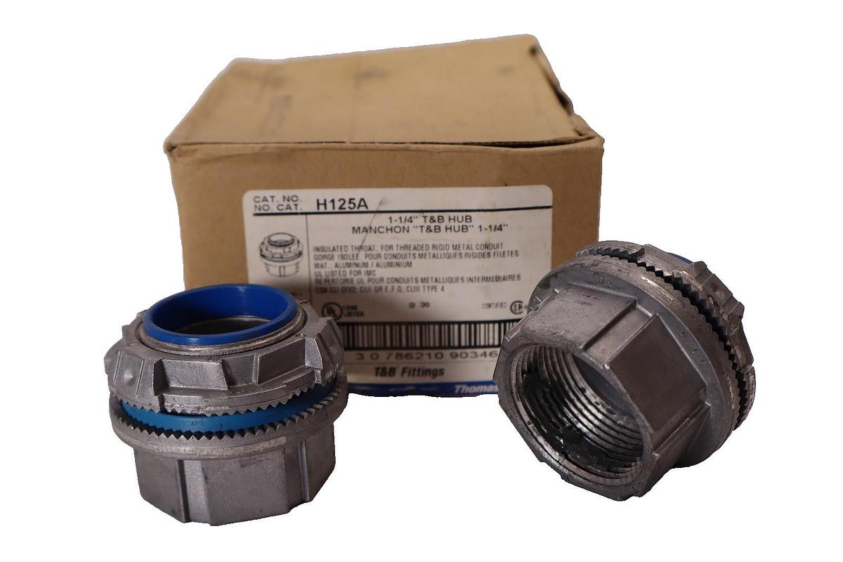 (4) T&B Thomas & Betts FITTINGS H125A 1-1/4" 1.25" Aluminum Conduit Hub NEW