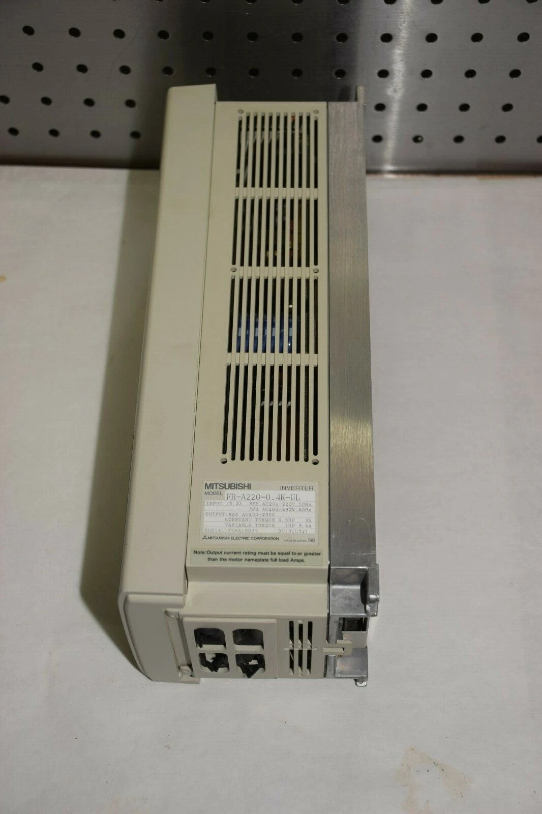 Used Mitsubishi Freqrol A-200 Inverter FR-A220-0.4K-TF2 FR-A220-0.4K-UL FRA22004KTF