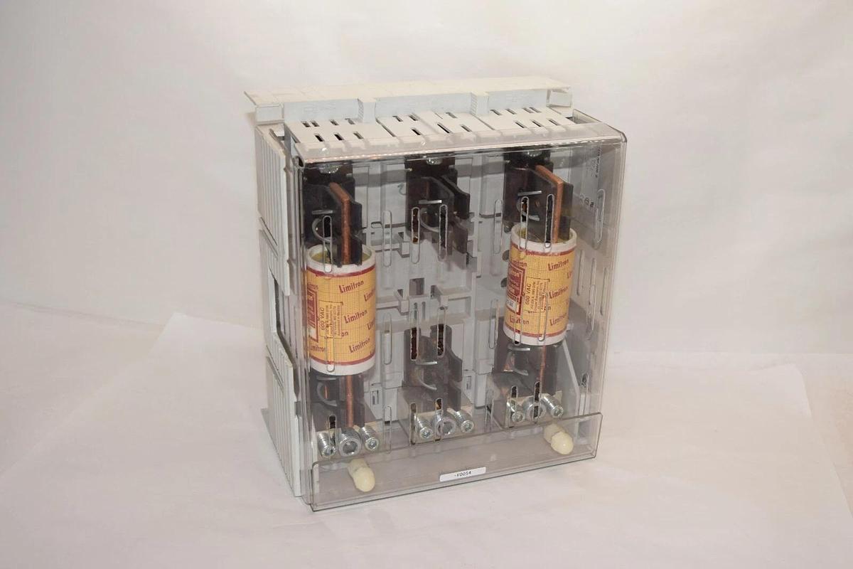 Used ALLEN BRADLEY 141A-NFJ400 Series B 600V 400A Fuse Base W/JKS-250 Fuse