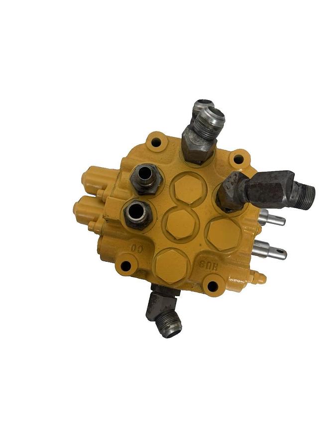 Used Altec Husco 28A7 3212C Vermeer Hydraulic Valve 2 Spool Valve block  3212C 1-D-M