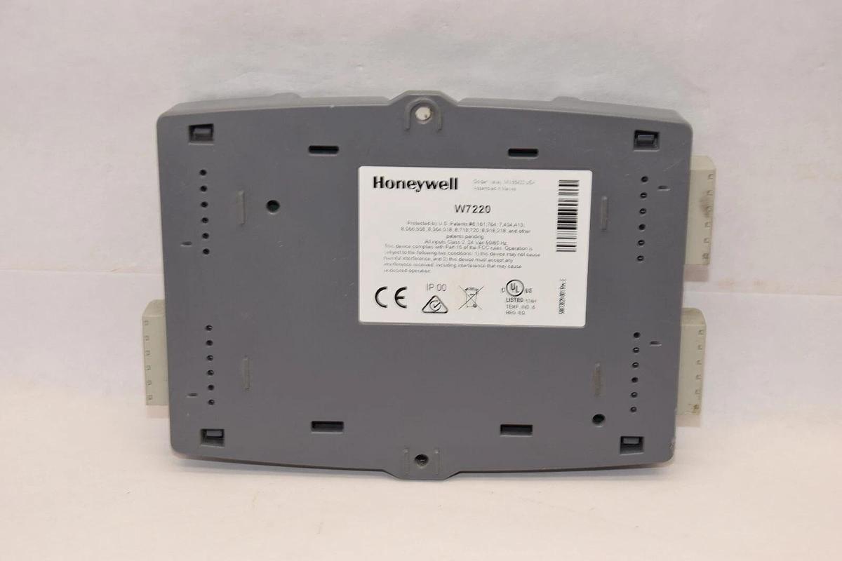 Used HONEYWELL W7220A1000 Software Ver 1.14 Economizer Controller
