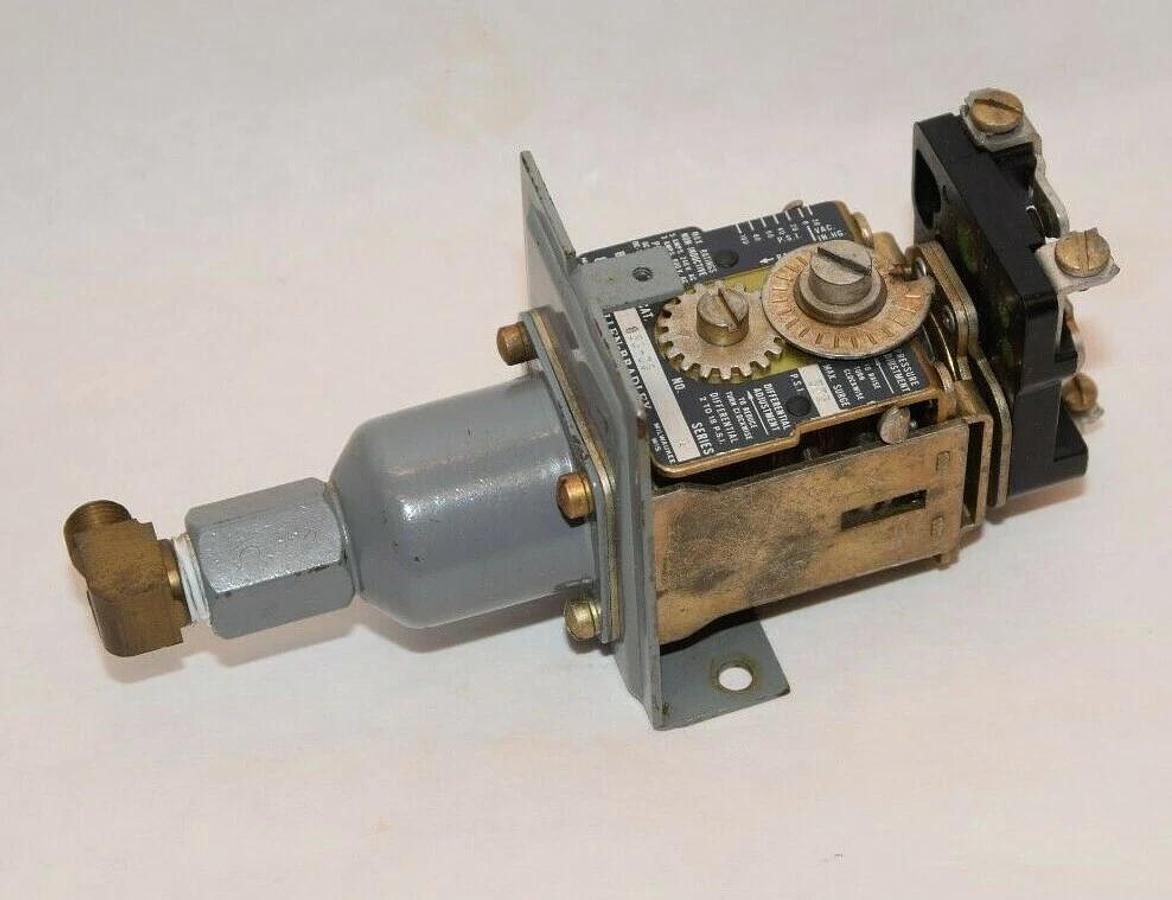 Used ALLEN BRADLEY 836-C6 Series A 375psi Pressure Control Switch *No Cover*