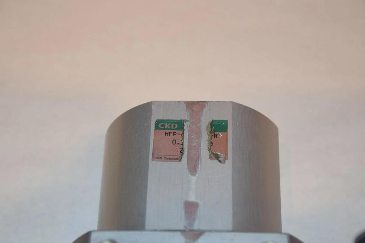 Used CKD HFP PNEUMATIC GRIPPER  1-3/4" - 3-1/4"