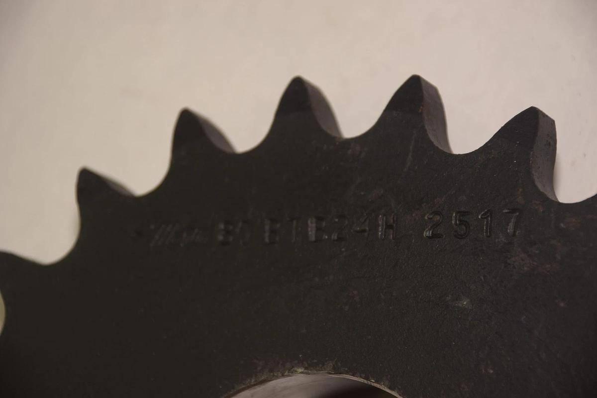 MARTIN 80BTB24H 2517 24 TEETH SPROCKET NEW