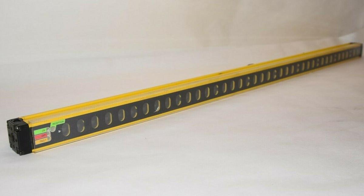 Used SUNX SF2-EH40D SF2EH40D 780mm Receiver Safety Light Curtain