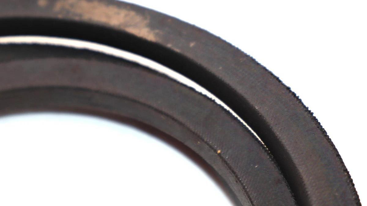 (NEW - Lot of 2) BESTORQ B55 , B-55 , 5L580 V-Belt