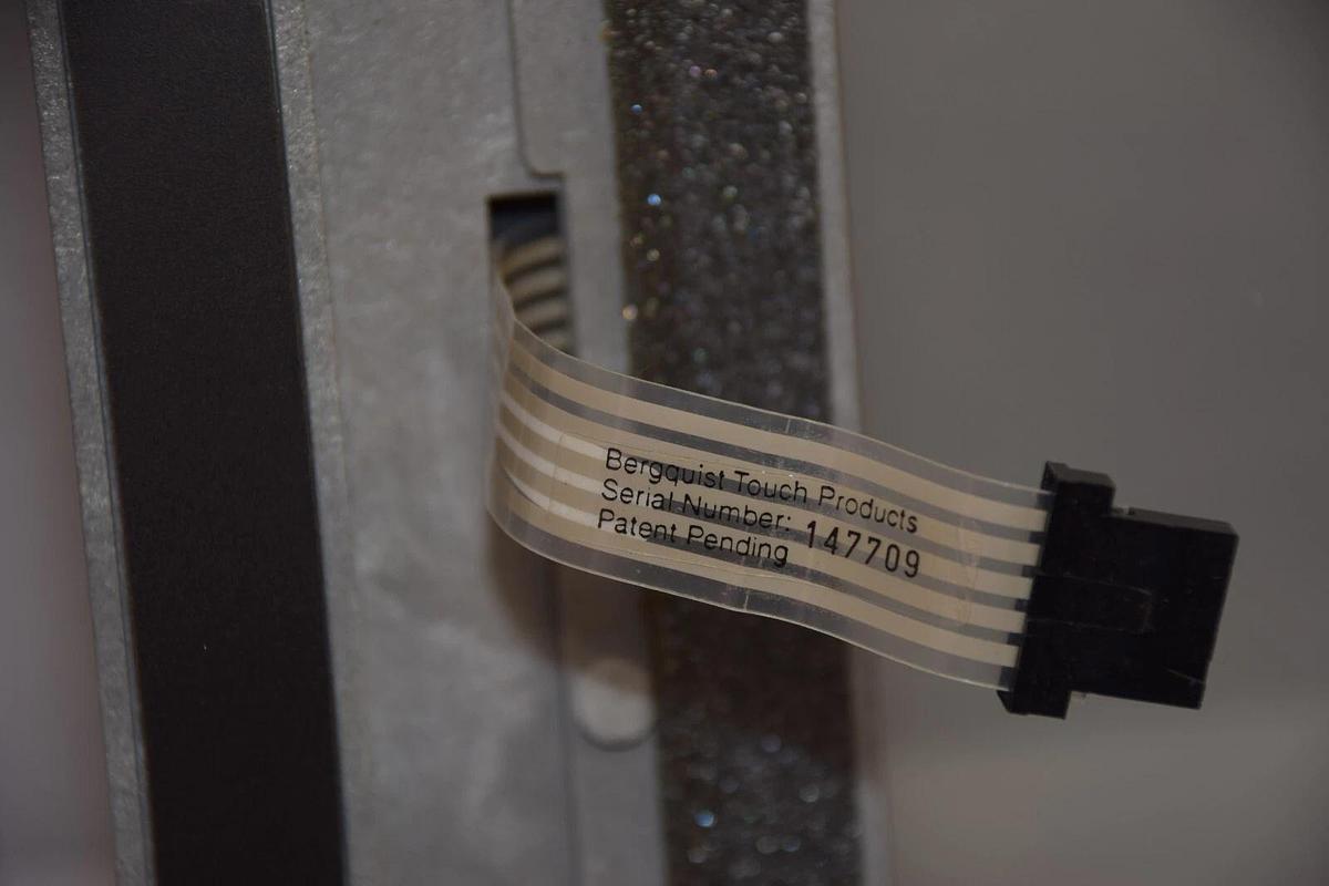 Used XYCOM 3535T Front Cover Touch Screen Glass BS5018-04 127021 Rev D *Cover Only*