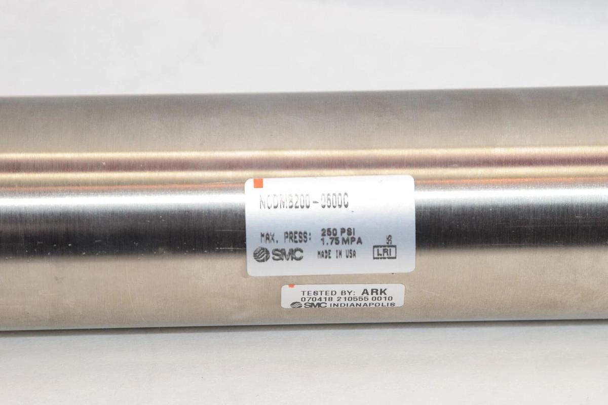 (NEW) SMC NCDMB200-0600C 250psi Pneumatic Air Cylinder