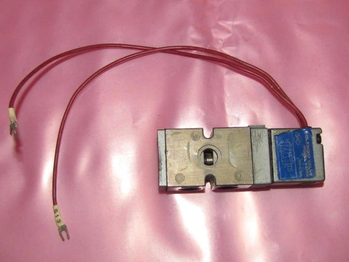 Used SMC SOLENOID VALVE V3106 200V/50-60HZ
