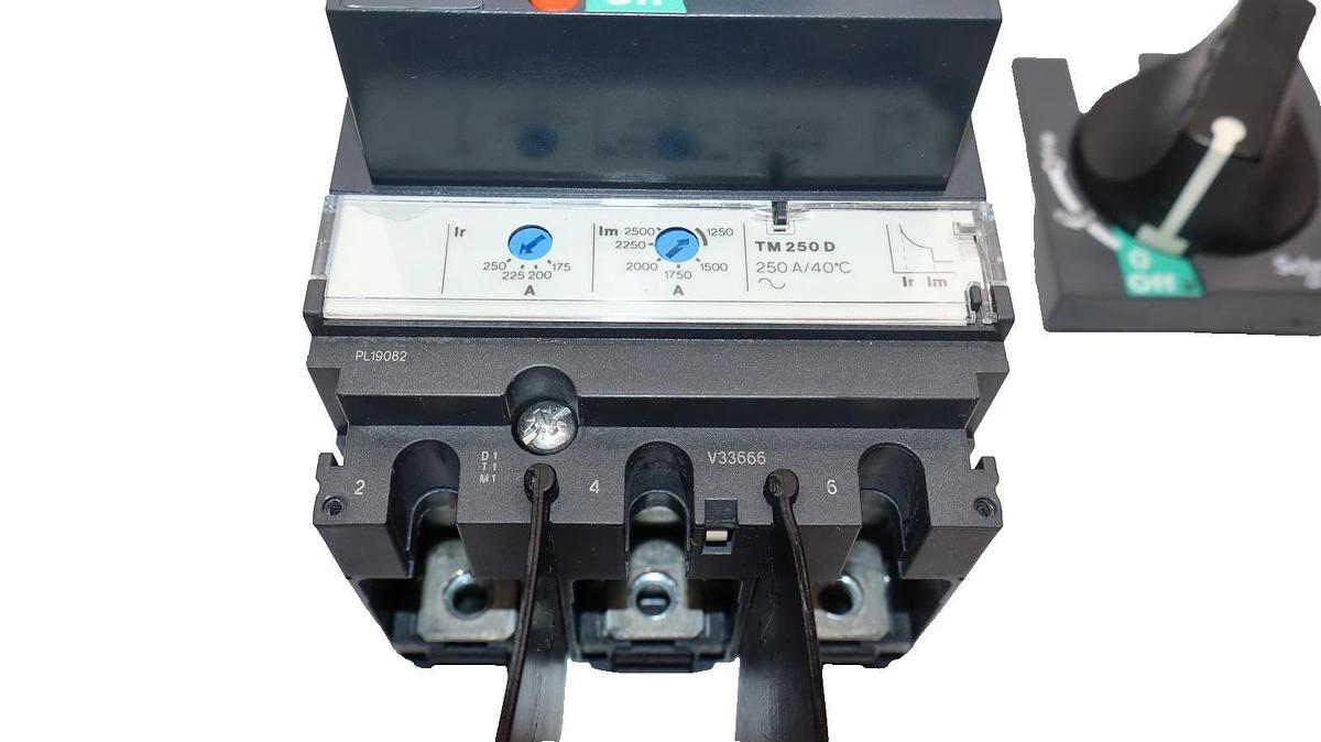 Schneider Electric Breaker 250A Rotary Extention NSX 100-160-250 F/N/H/NA (NEW)