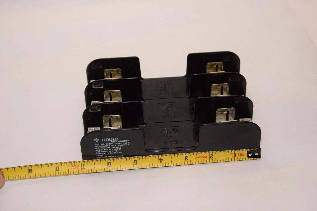 Used (Lot of 6) GOULD SHAWMUT 60308 600V 30A Fuse Holder