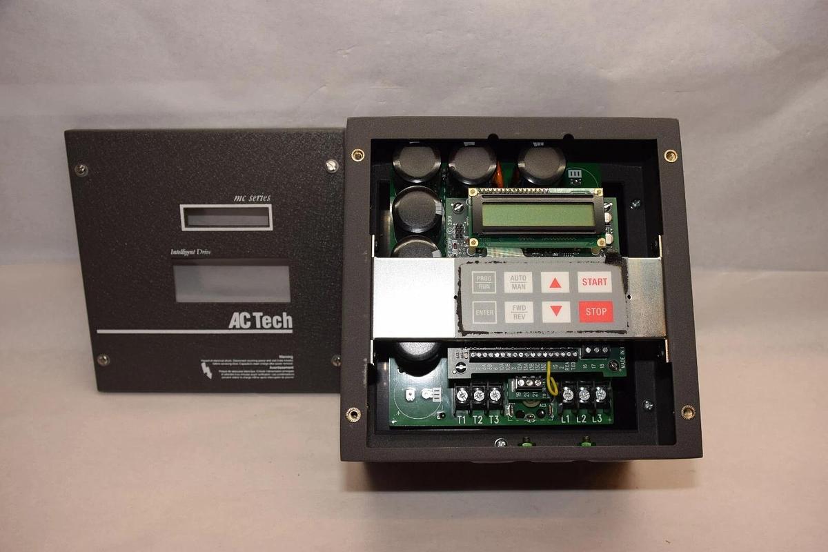 LENZE M1450CH 5HP 3.7KW Inverter Drive (NEW)