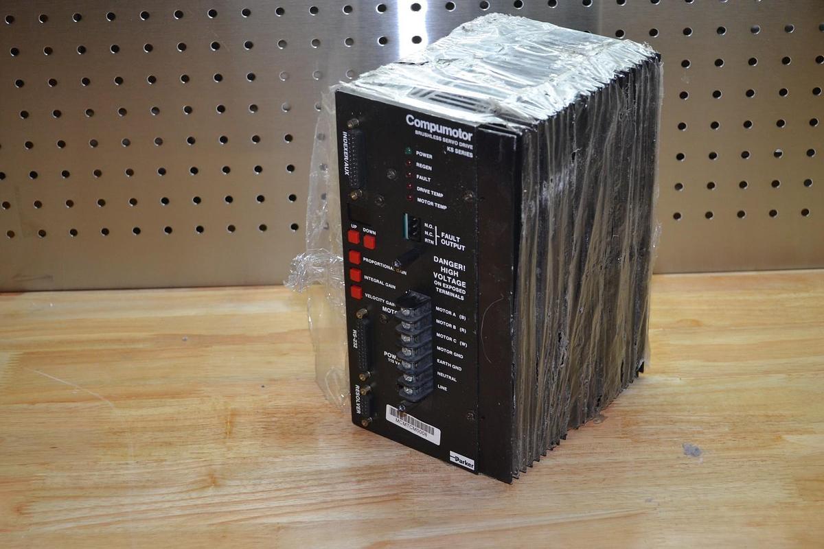 Parker Compumotor Brushless Servo Drive KS Series KSX-DRIVE-230 Rev: 3S NEW