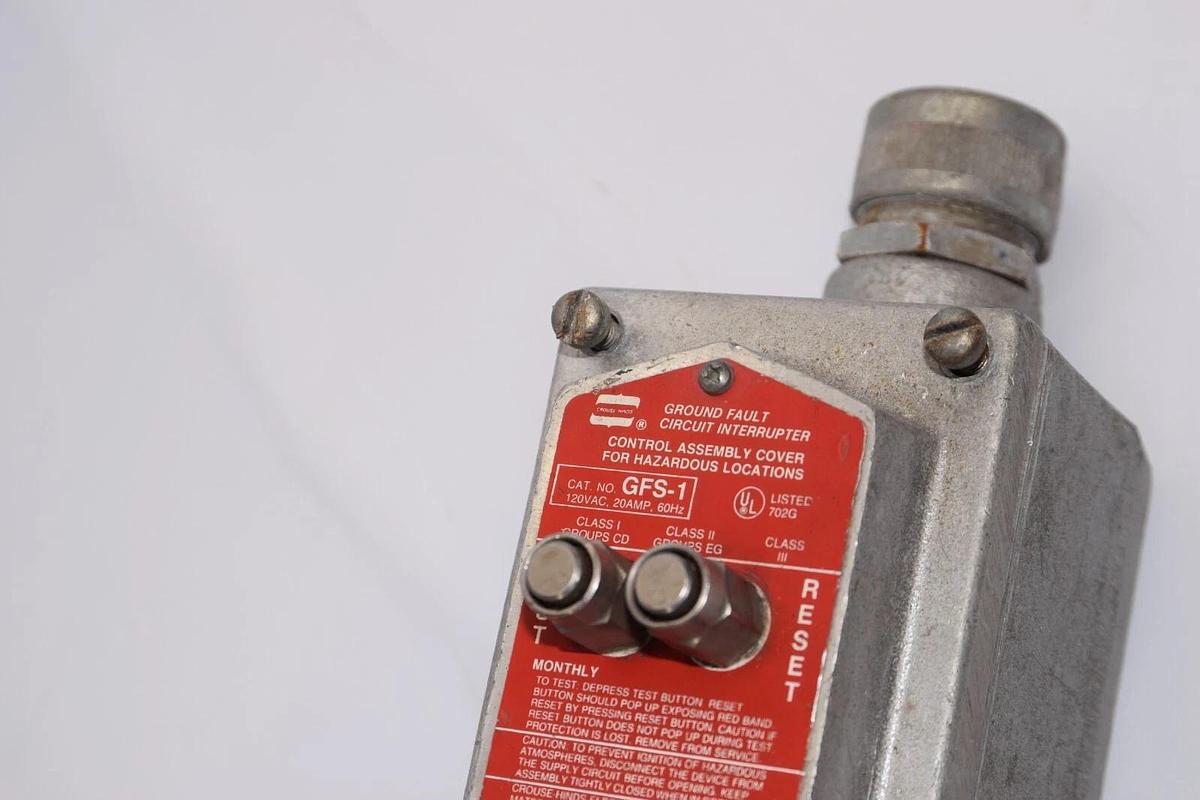 Used CROUSE HINDS GFS-1 120Vac 20Amp 60Hz Circuit Interrupter For Hazardous Locations