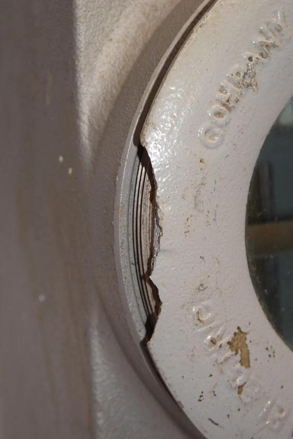 Used APPLETON 8"x9.5"x4.5"  Explosion Proof Enclosure W/ Glass Cover Internal Cover