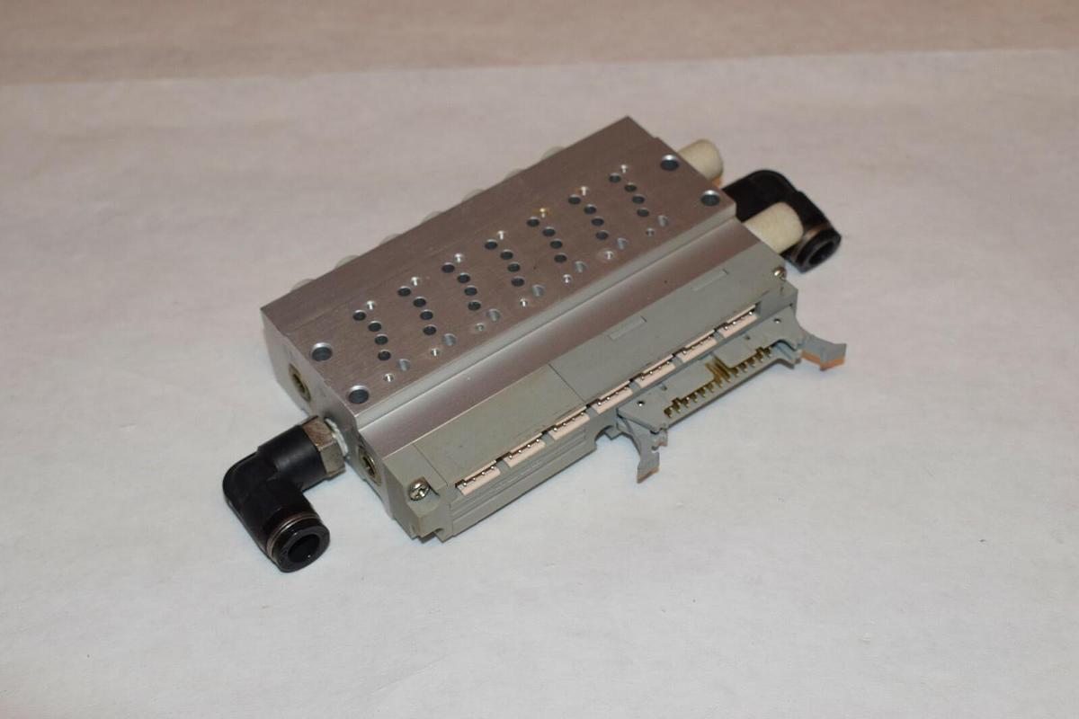 NEW SMC 41P SYJ 41PSYJ 7-STATION MANIFOLD 24V 26pin CONNECTOR