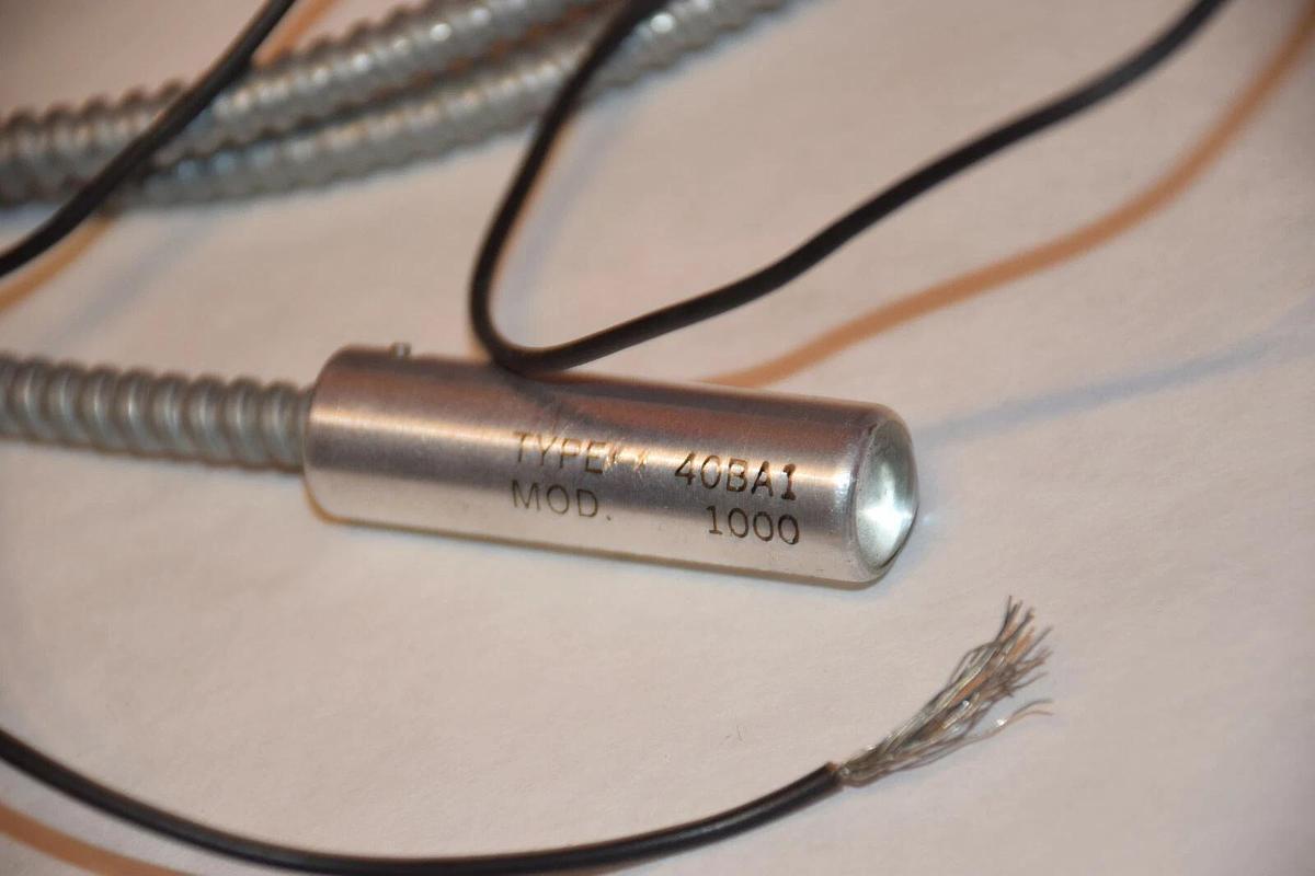 NEW ALLEN BRADLEY 40BA1-1000 40BA1 1000 PHOTOSWITCH