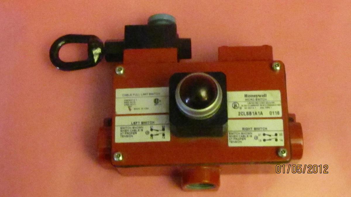 Used HONEYWELL MICRO SWITCH CABLE PULL UNIT SWITCH 2CLSB1A1A 0118 2CLSB1A1A0118