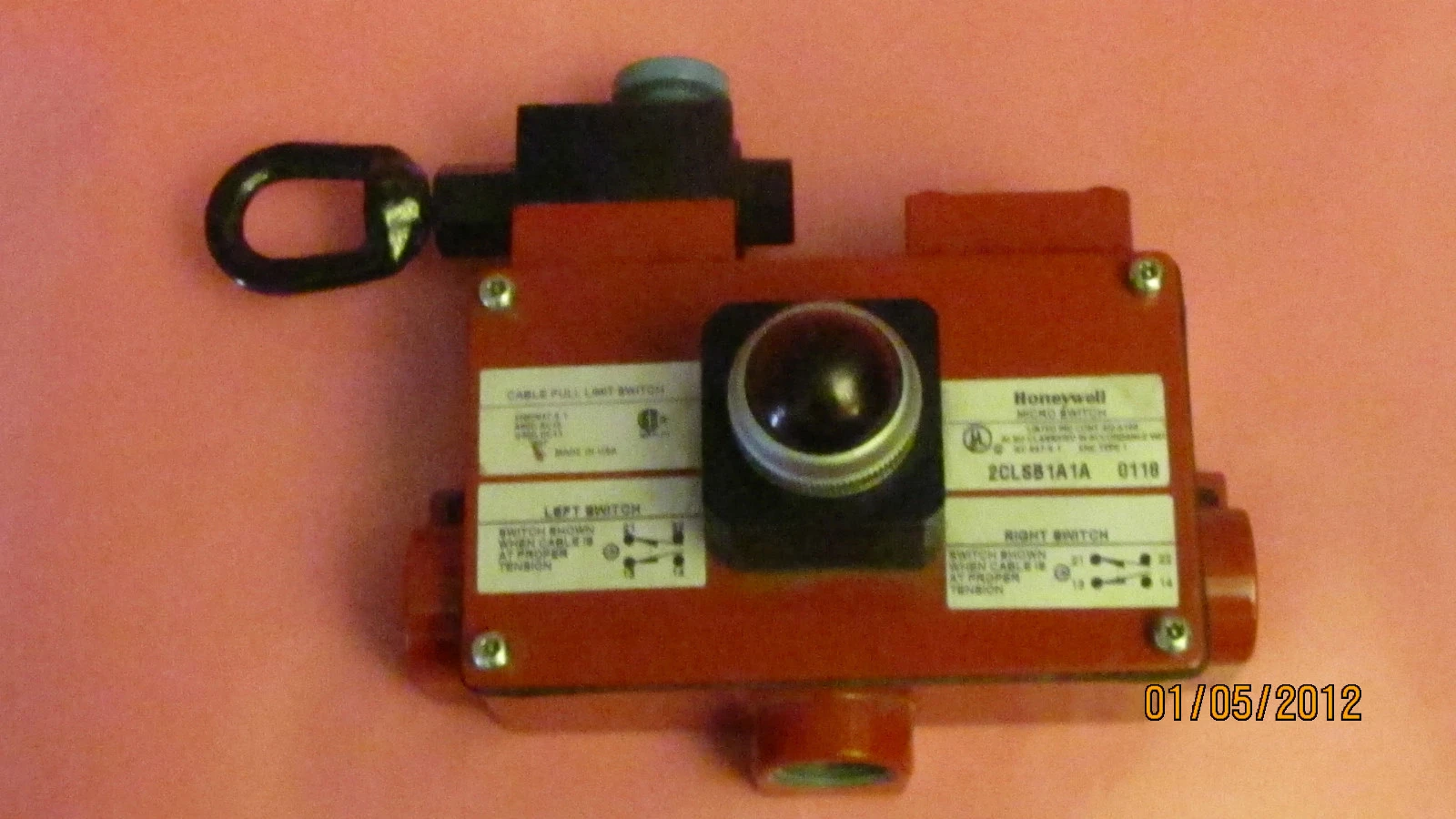 Used HONEYWELL MICRO SWITCH CABLE PULL UNIT SWITCH 2CLSB1A1A 0118 2CLSB1A1A0118