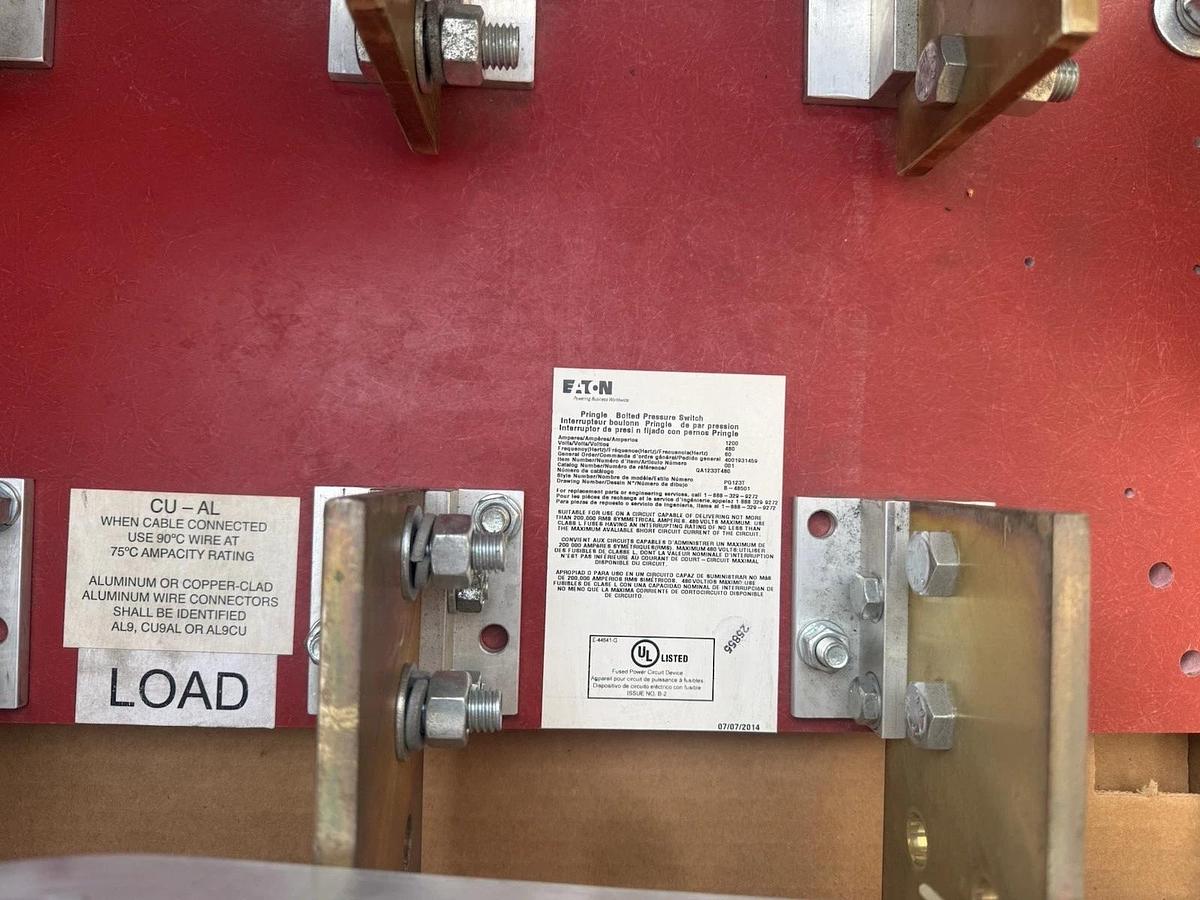 Eaton Bolted Pressure Contact Switch, 3PH 480V 1200 Amp, QA1233T480 1200A PQ123T