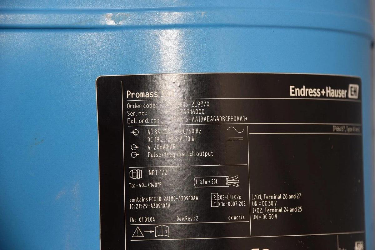 Used ENDRESS + HAUSER 8P3B15-2L93/0 , 1/2" DN15 Promass P 300 Flowmeter