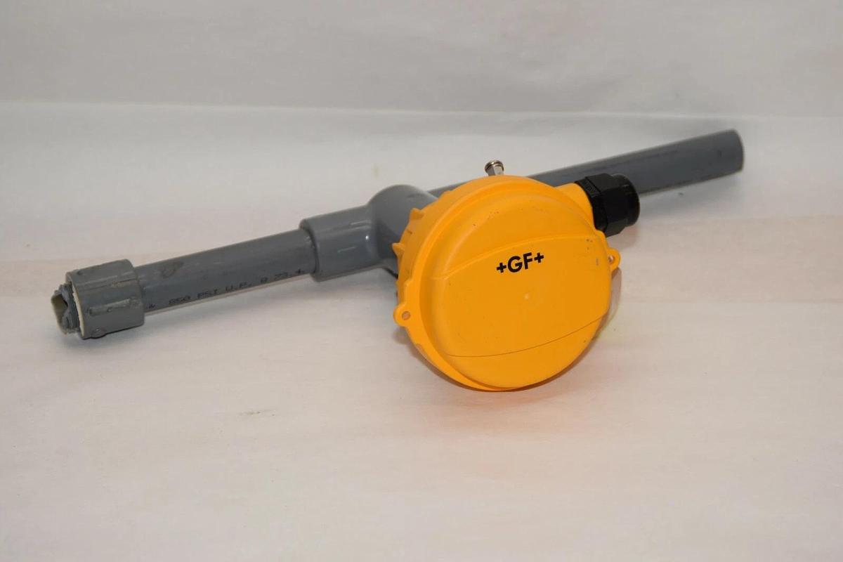 Used GF SIGNET 32551P012-S6 Magmeter Flow Sensor MCPV8T005F 1-1/4"- 1/2" Tee Fitting