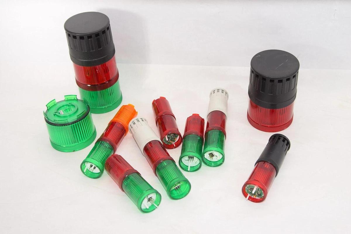 Used (LOT) CUTLER HAMMER RX 330 , BX 937 , DZ 746 Red/Green/Orange LCD Stack Light