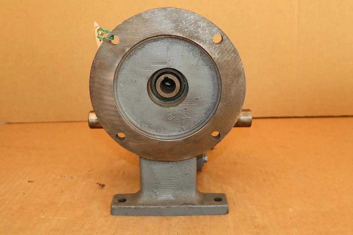 Dayton Gear Box Speed Reducer 2Z152C Ratio 25:1 3/4hp .75hp USA *NOS*