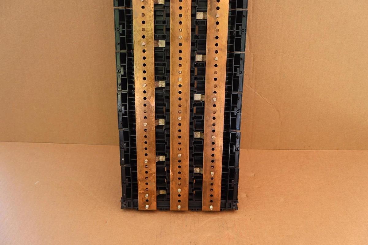 Used General Electric GE 225Amp 3Ph Main Lug Panelboard Back Plate Panel Interior