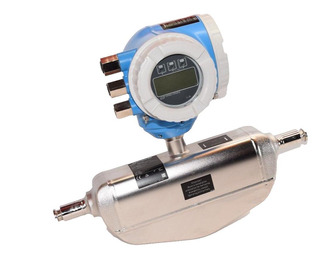 Used ENDRESS + HAUSER 8P3B15-2L93/0 , 1/2" DN15 Promass P 300 Flowmeter