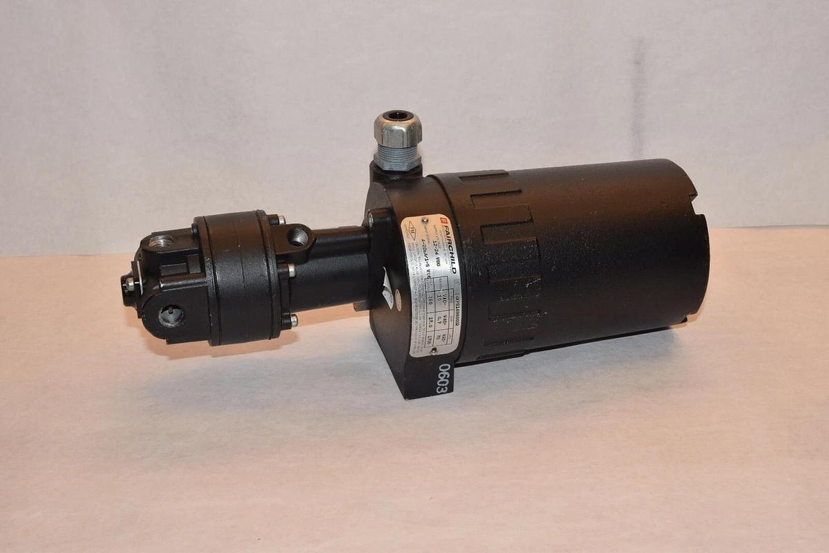 (New) FAIRCHILD 24XFS16980002 12-24 VDC 4-20MA / 1-5 VDC EB-18610-1 FACTORY