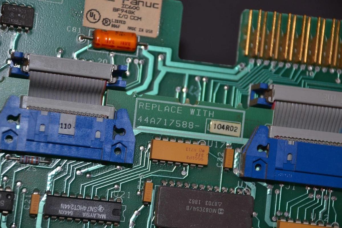 Used GE IC600BF948K IC600 BF948K I/O COMM CONTROL MODULE