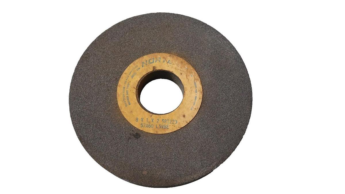 (NEW) NORTON 57A60 L5VBE , 8" OD x 1" Wide 2" ID Grinding Wheel