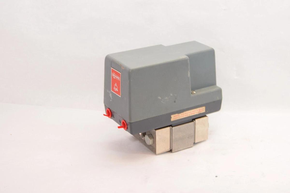 (NEW) MOORE M5338-002 75-500psi 316 SS P Cell Differential Pressure Transmitter