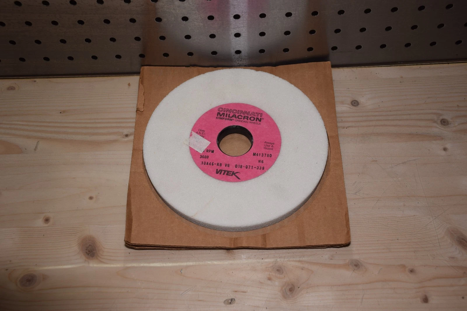Cincinnati Milacron 10A46-KB-V6 Grinding Wheel, 018-071-338 7 x 1/2 x 1-1/4 NOS