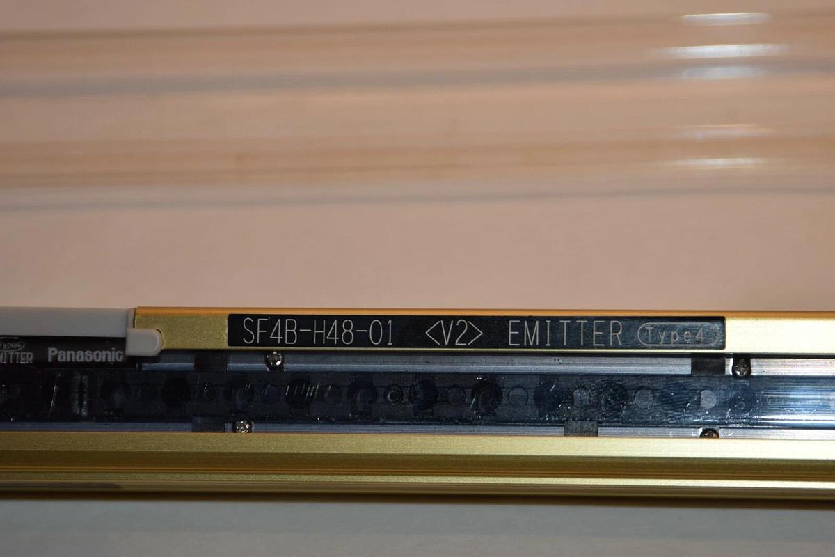 Used SUNX SF4B-H48-01 E V2 Emitter Safety light curtain Matsushita Electric PANSONIC