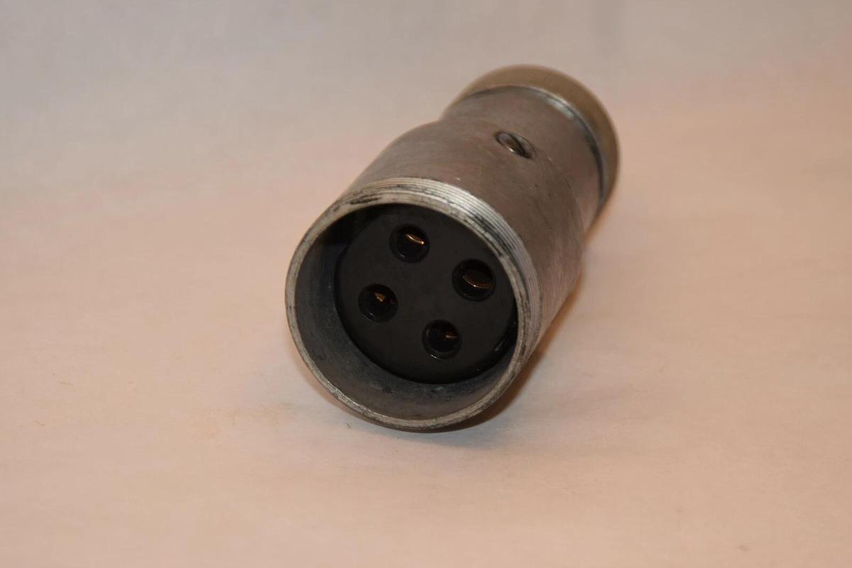 (NEW) RUSSELL & STOLL DIVISION 3934 20A, 600 30A, 250Vac Connector