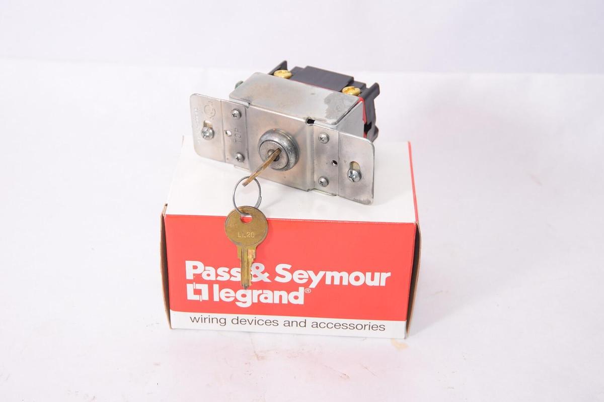 PASS & SEYMOUR PS20AC4-KL 20A 120/277Vac Four Way Key Switch (NEW)