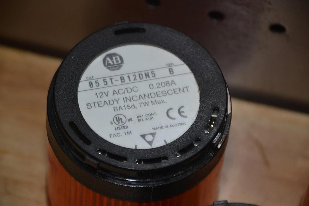 Used ALLEN BRADLEY AMBER 855T-B12DN5 / GREEN 855T-B12DN3 SERIES B STACK LIGHT